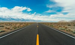 Как путешествия и смена часовых поясов влияют на сон?